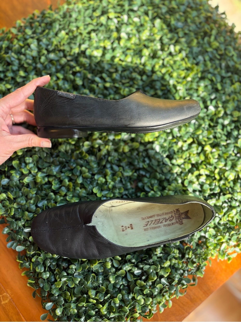 Mephisto Gazelle Black Leather Slip-On Flats 6.5